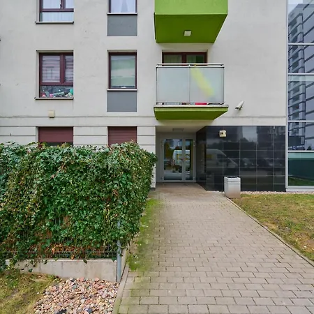 Pastel & Floral With Parking In By Renters * Wroclaw